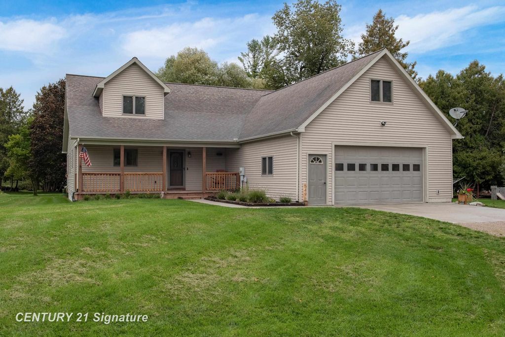 5496 S Cedar River  Rd, Gladwin