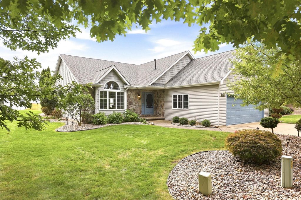 1100 Cove Ct, Au Gres