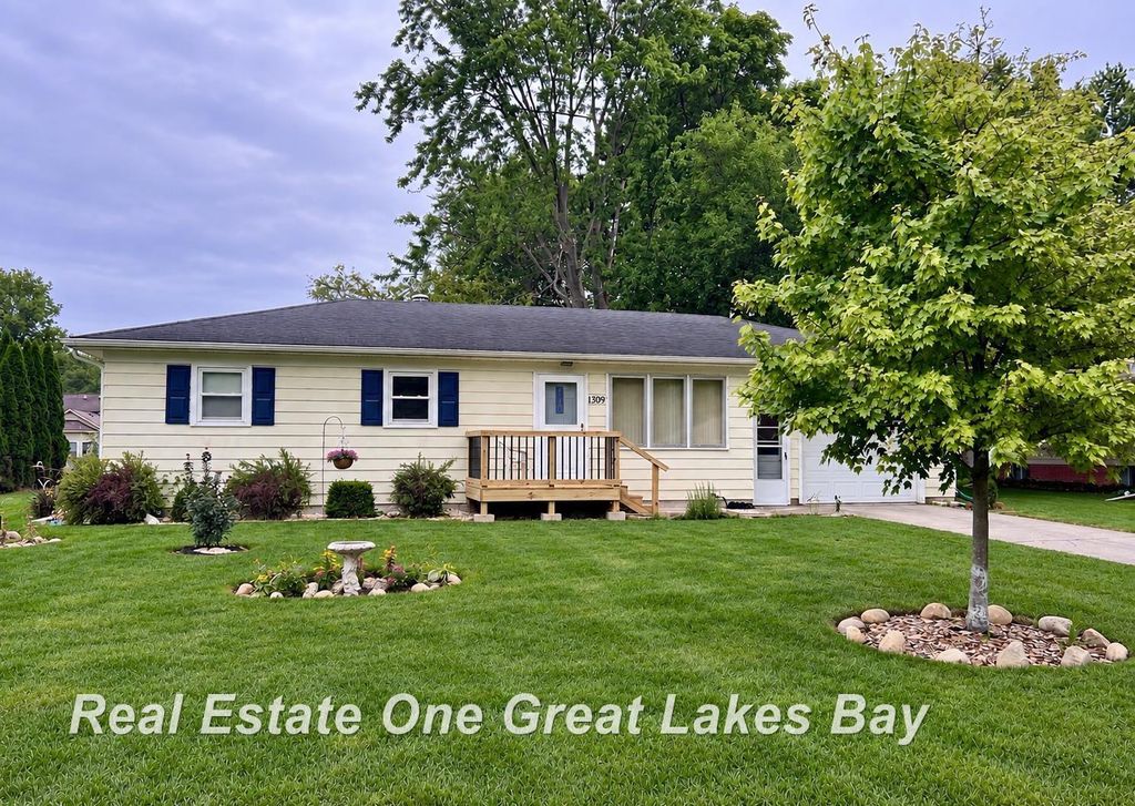 1309 Leo St, Saginaw