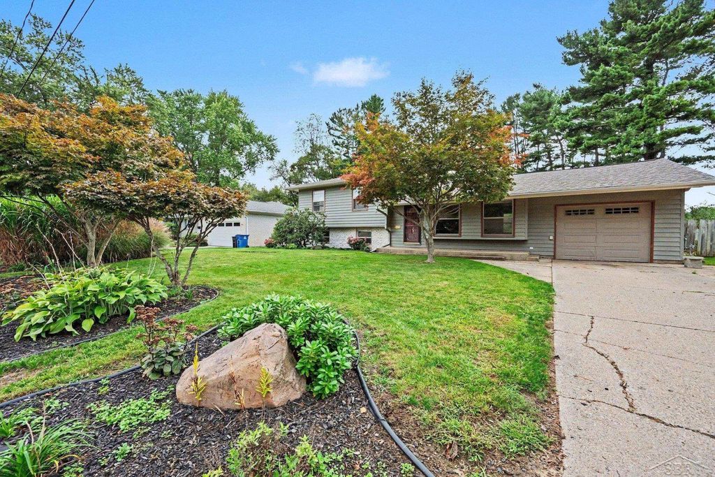 700 Knollwood Dr, Battle Creek