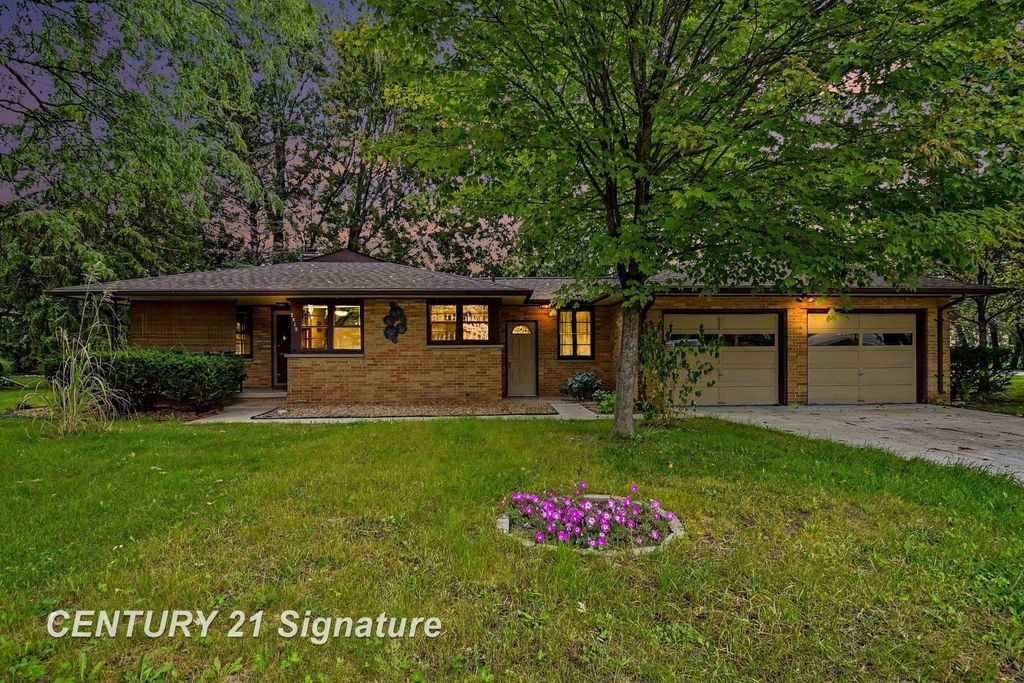 2520 Hemmeter Rd, Saginaw