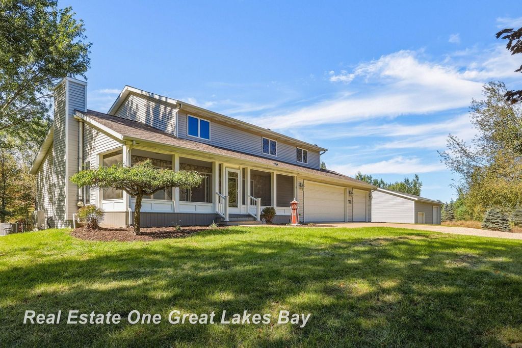 4364 Sheridan Rd, Vassar