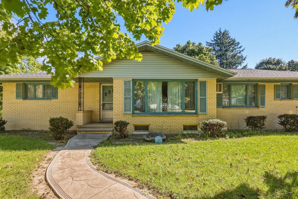58 N Beck St, Sebewaing
