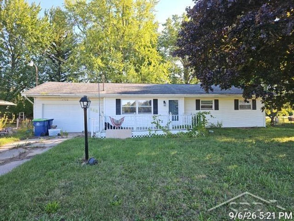 1720 Iowa Rd, Saginaw