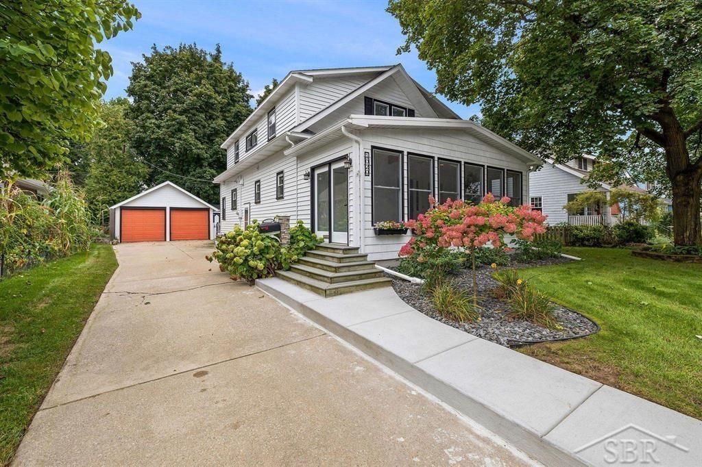 1020 E Park Dr, Midland
