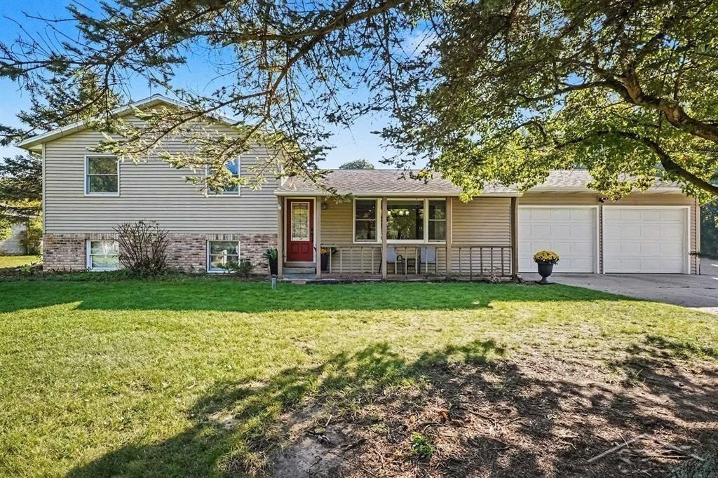 3801 Green Acre Dr, Mount Pleasant