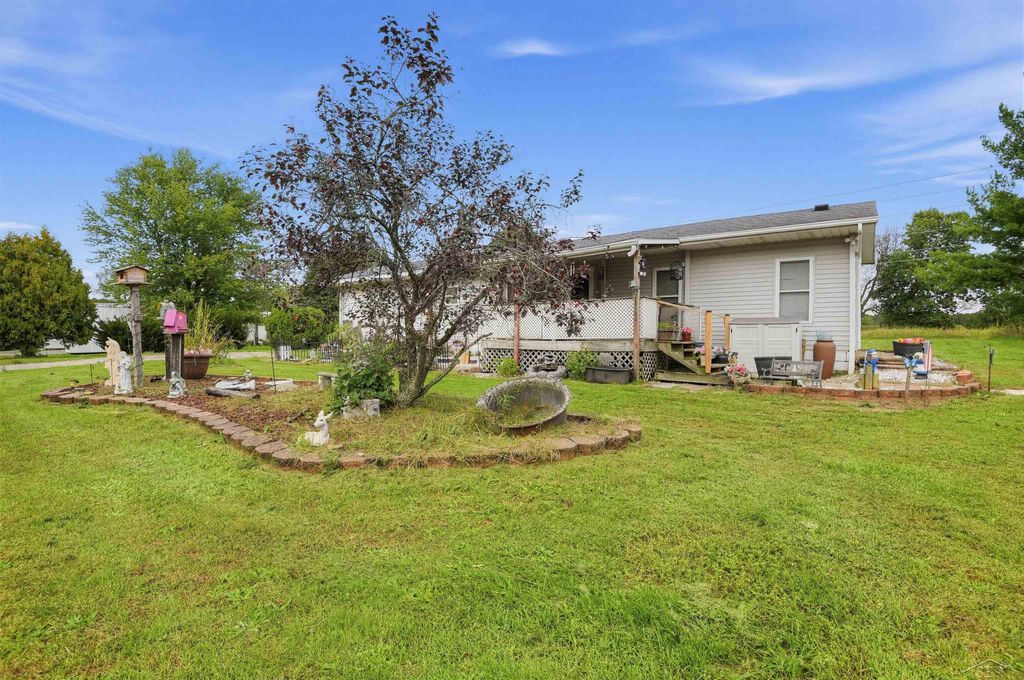9461 Brook Ln, Rives Junction