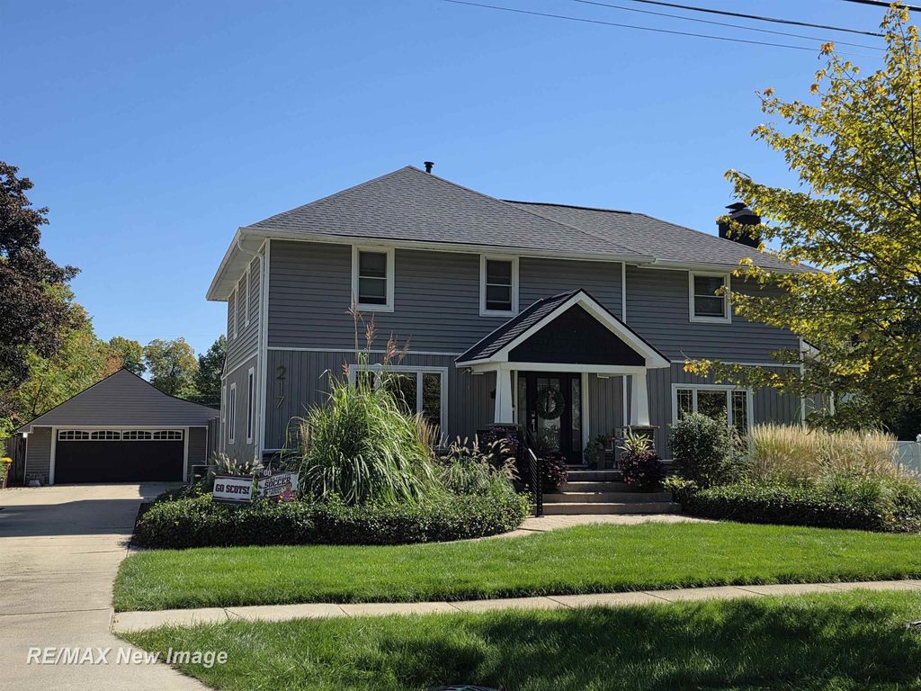 217 S Wood St, Chesaning