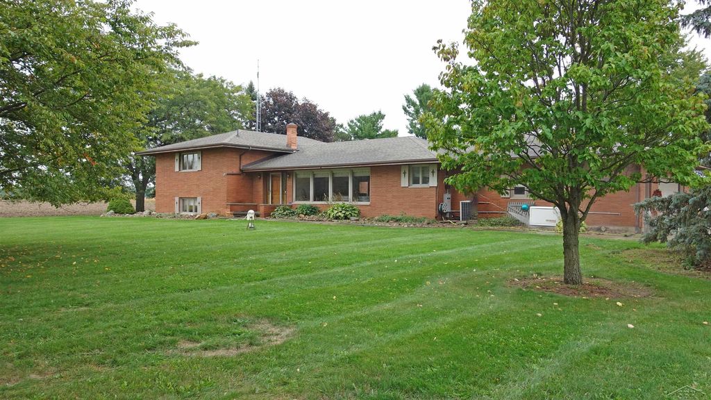 9485 Ditch Rd, Chesaning