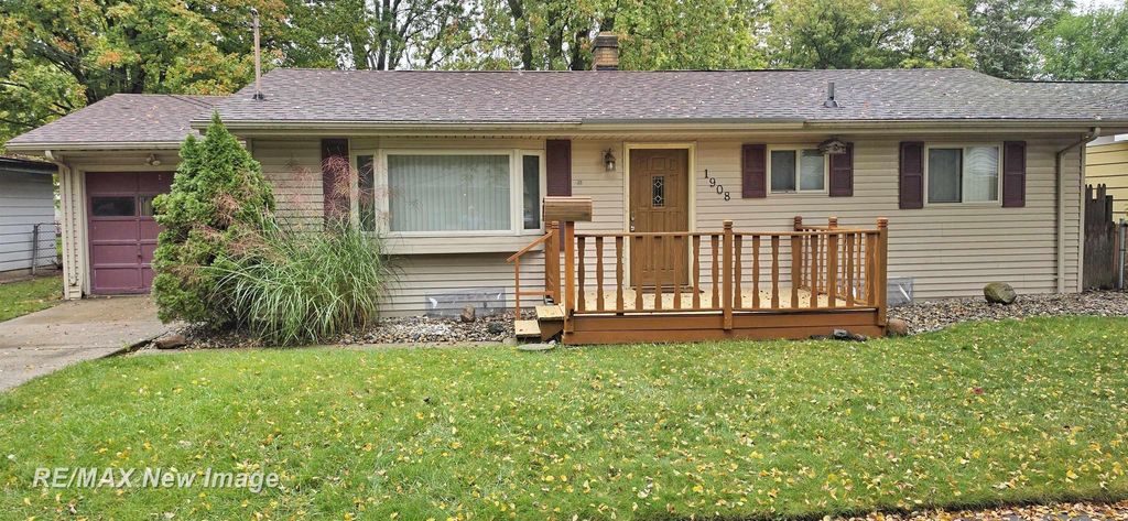 1908 Oxford St, Saginaw