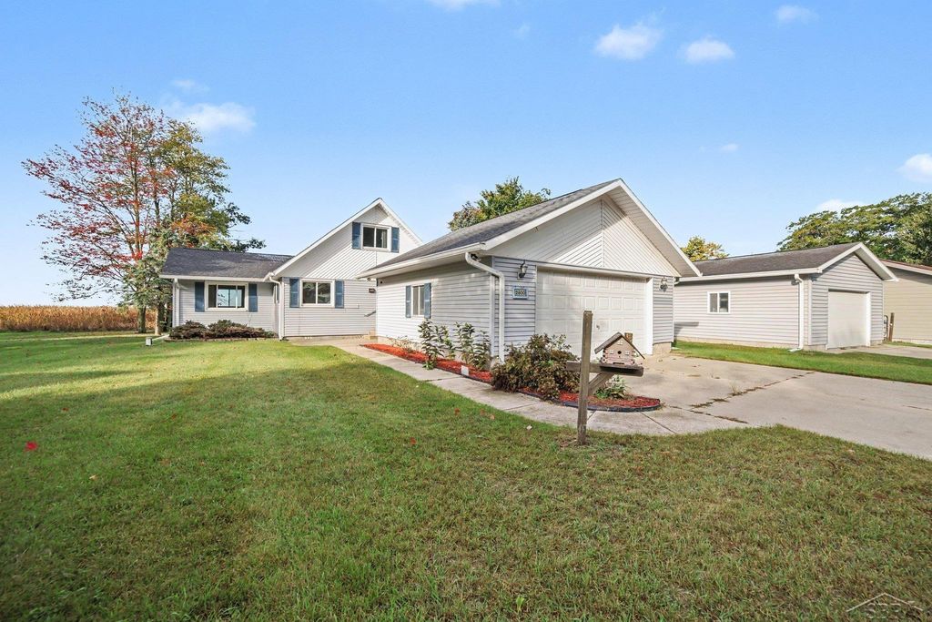 2800 Booth, Au Gres