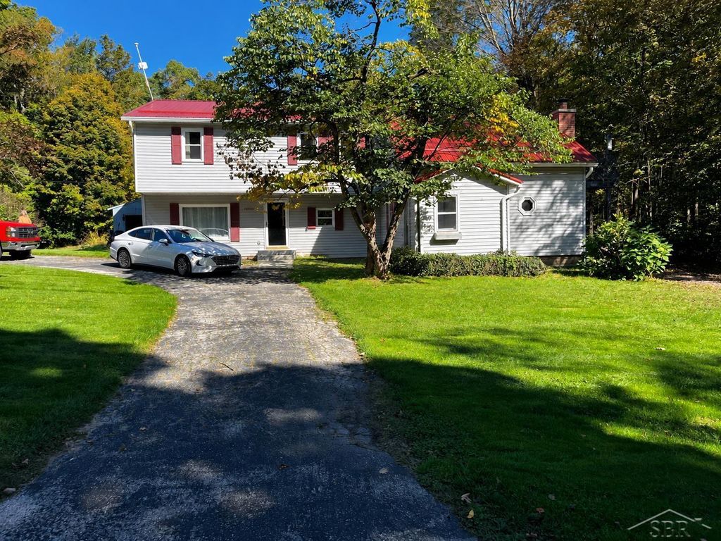 15009 Main St, Buchanan