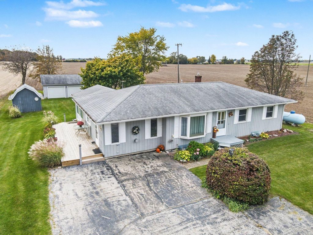 7270 Bradley Rd, Saginaw