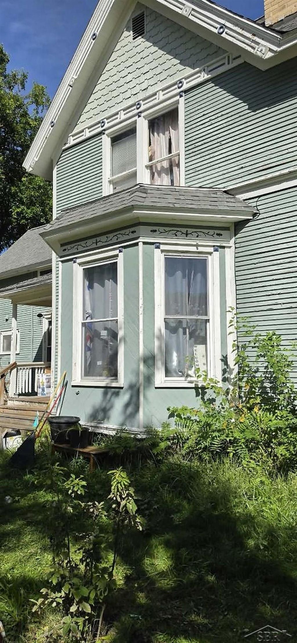 221 Hanover St, Belding
