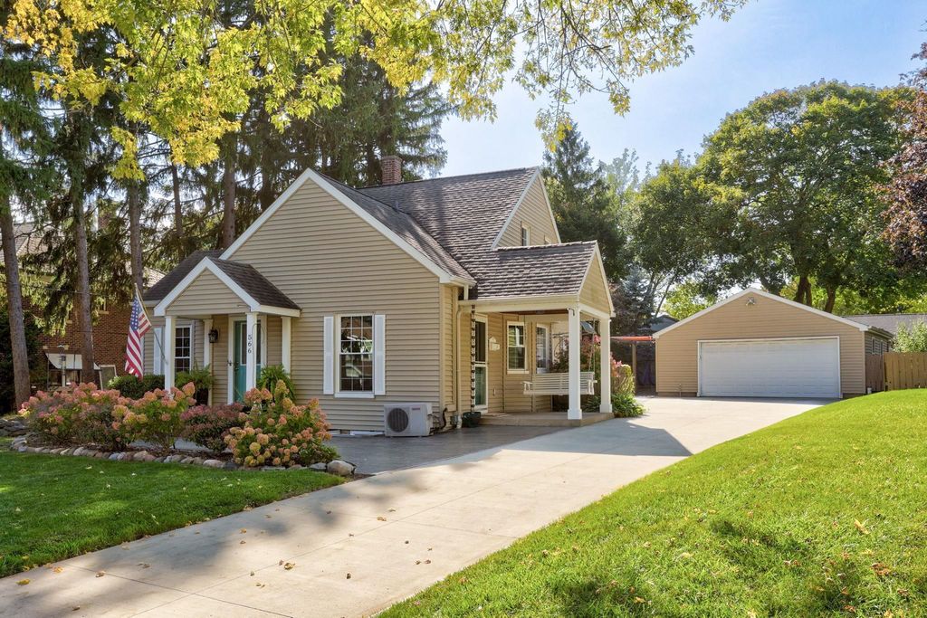 566 Cass, Frankenmuth