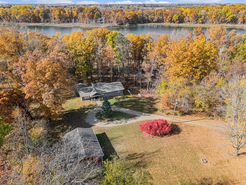 370 Kowalski Drive, Girard township