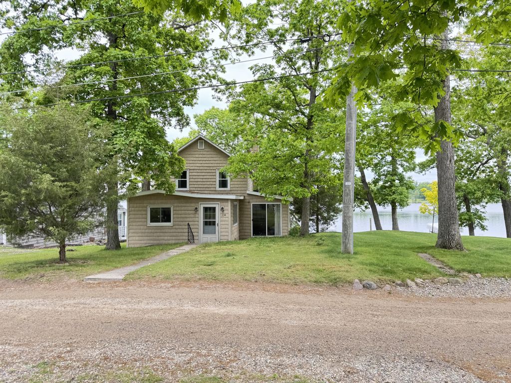 734 N Hawley Drive, Coldwater