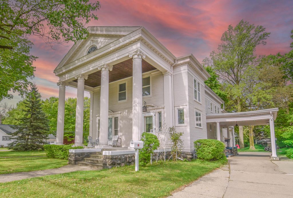 163 Marshall Street, Coldwater
