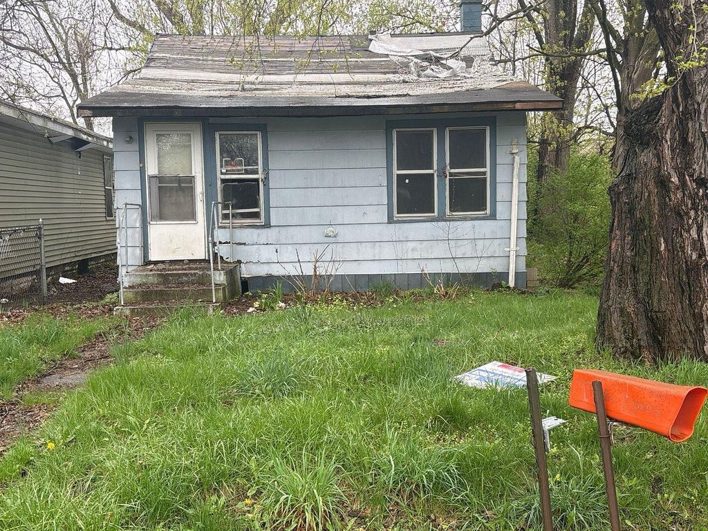 282 Chestnut Street, Benton charter township