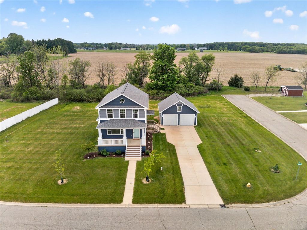 447 Oakwood Drive, Charlotte city