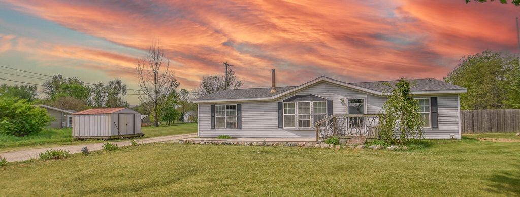444 Block Road, Bethel township