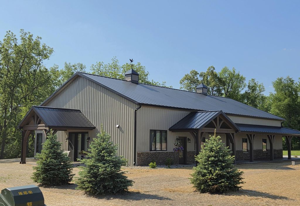 1012 Bayview Drive, Kinderhook township