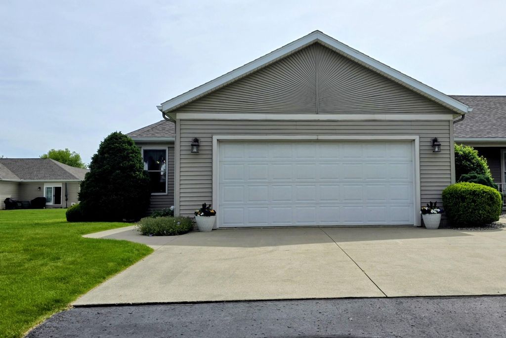 66 Oakwood Drive, Coldwater