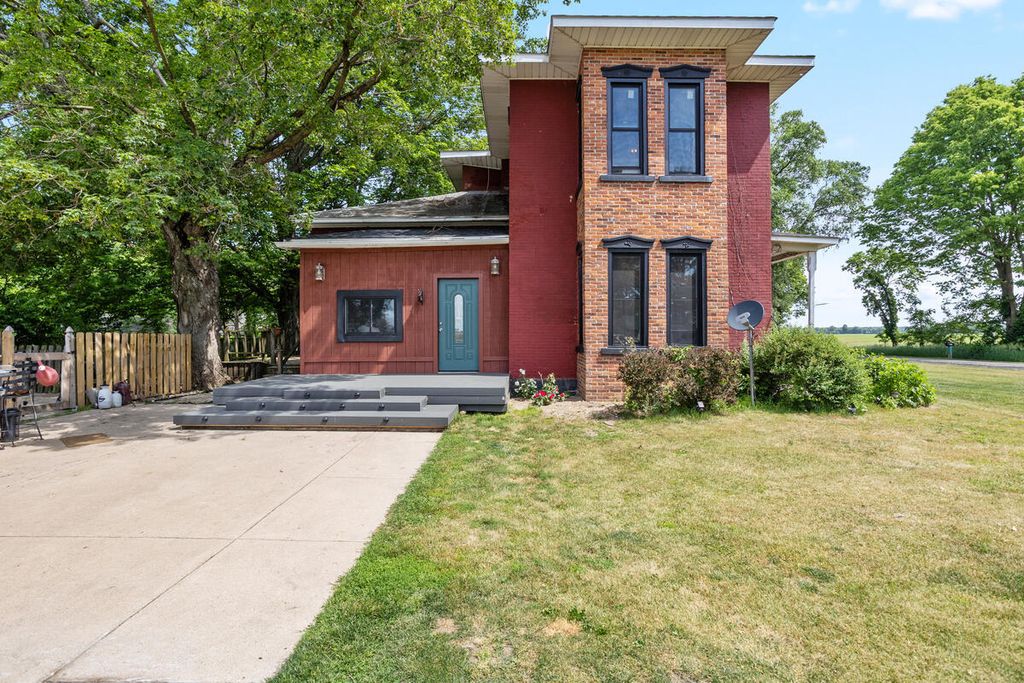 55686 Parkville Road, Park township