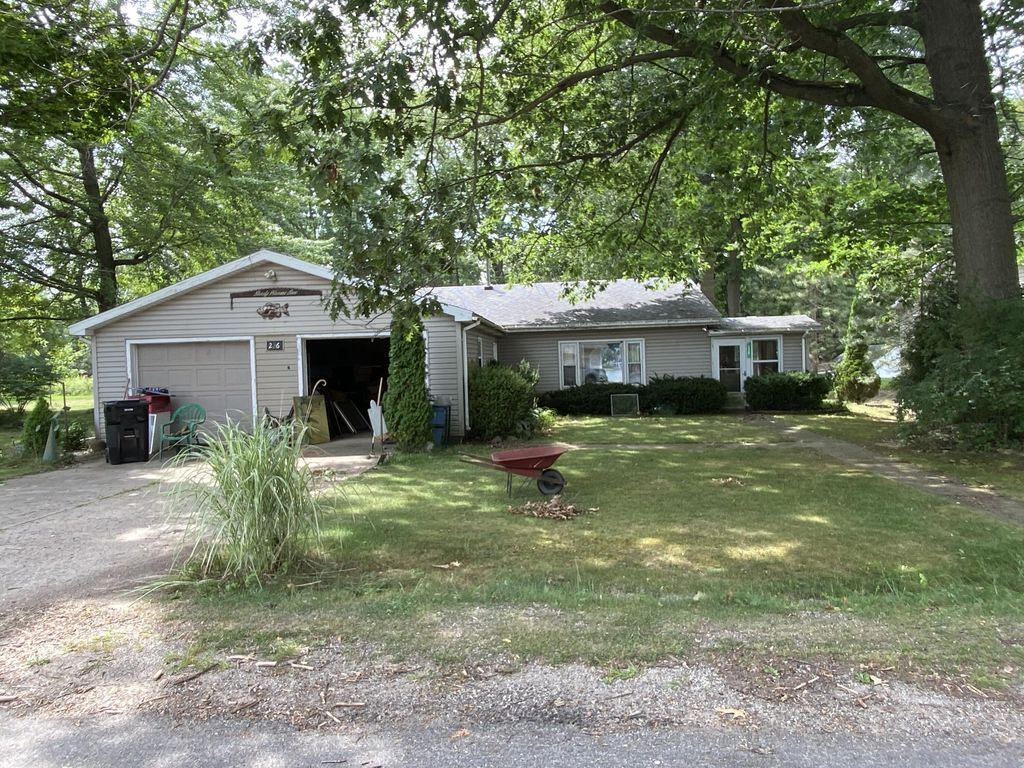 226 Dons Drive, Algansee township