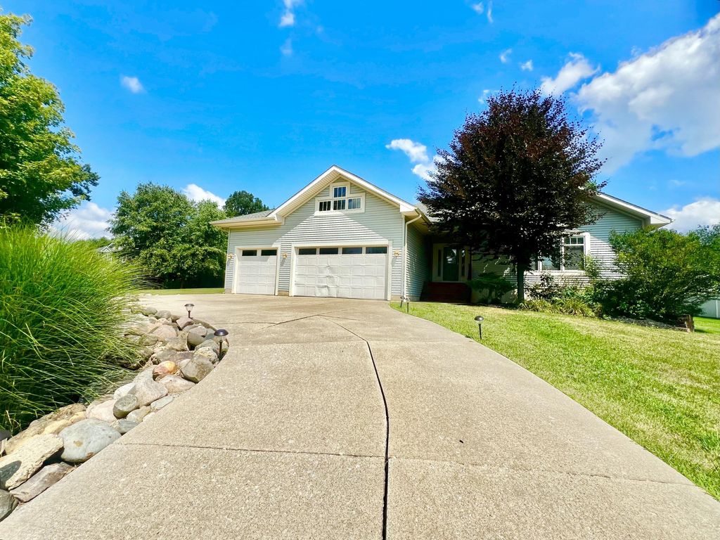 132 Remington Drive, Spring Arbor township