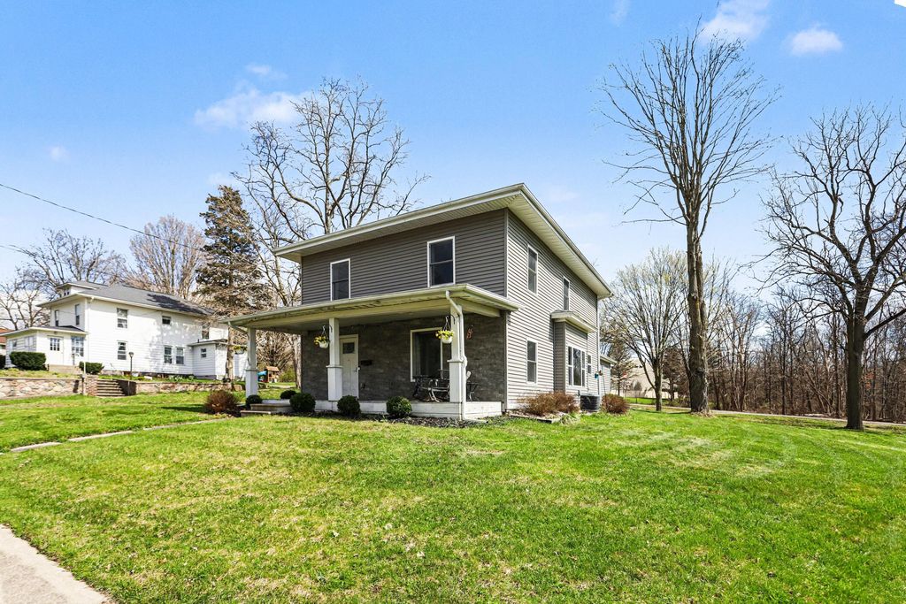 454 E Chicago Street, Jonesville city
