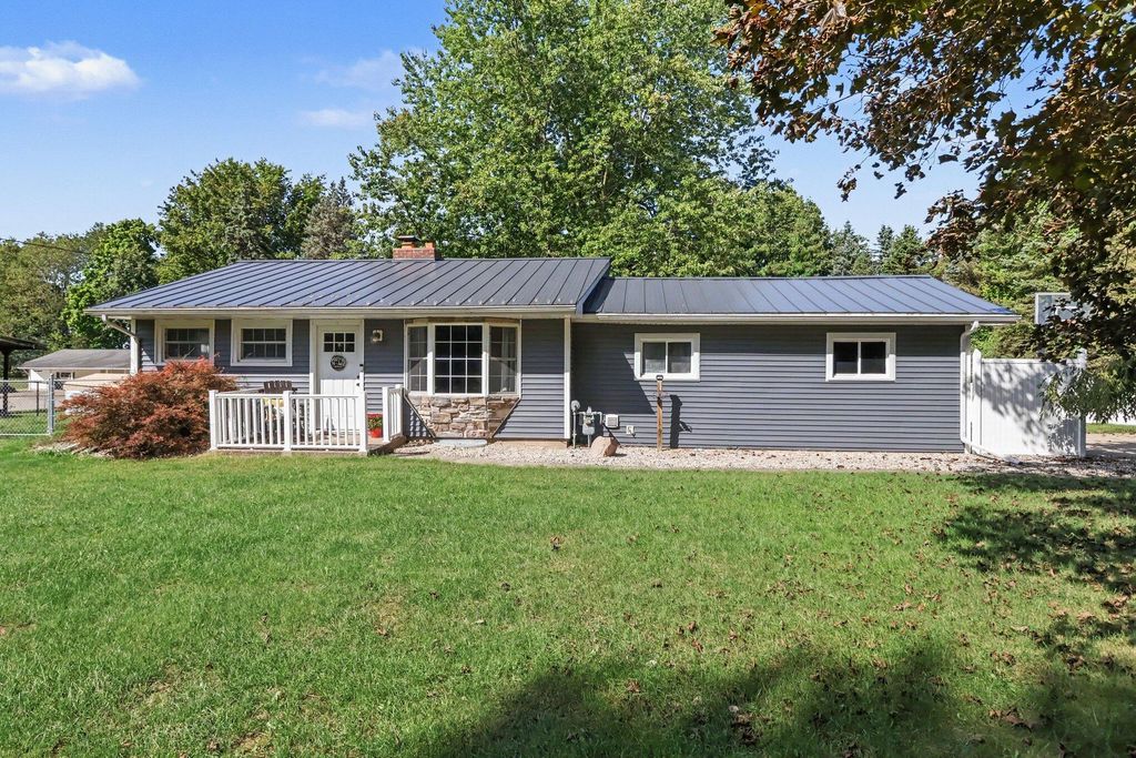 5227 Hoag Road, Battle Creek