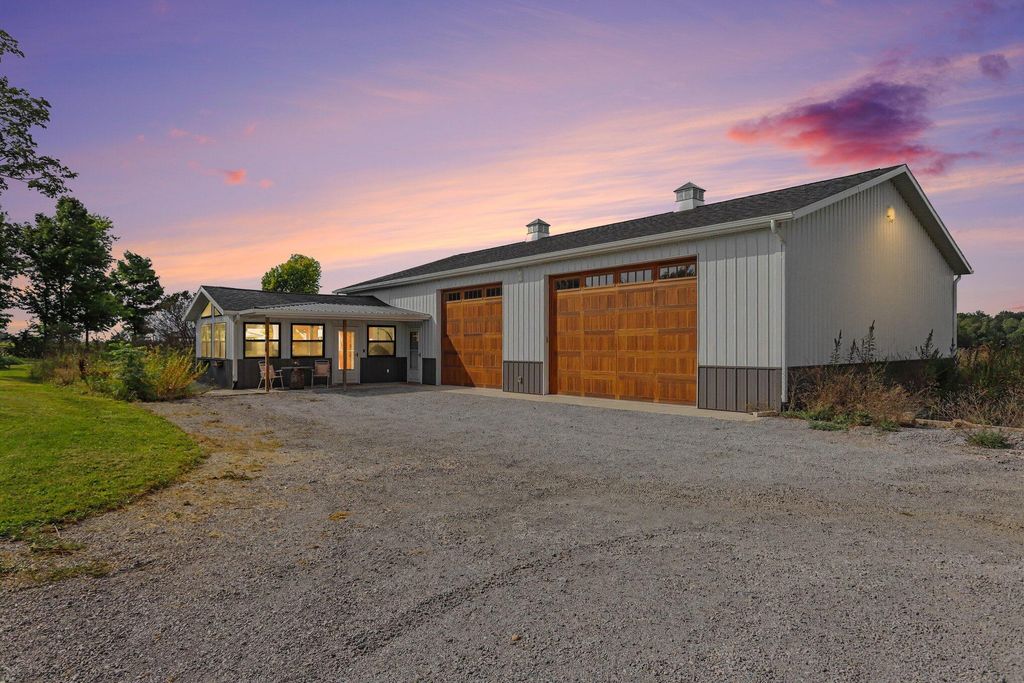 724 W Colon Road, Bronson