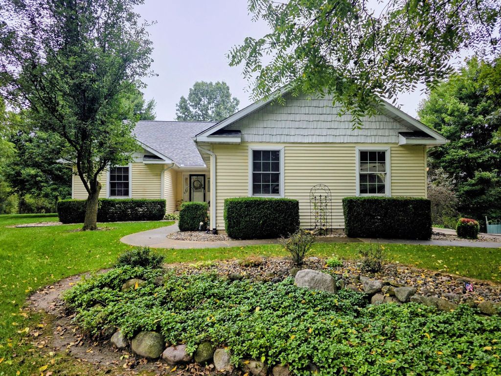 2033 Watkins Road, Battle Creek
