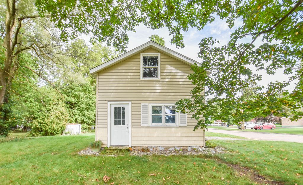 35 Lawton Street, Coldwater