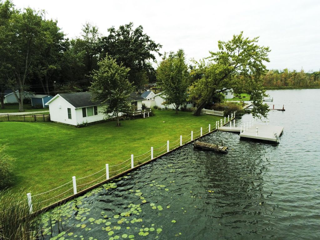 5309 Lake Road, Reading