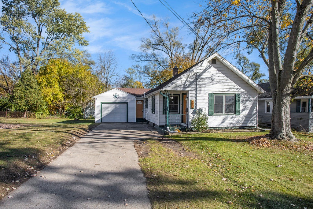 225 Illinois Street, Emmett charter township
