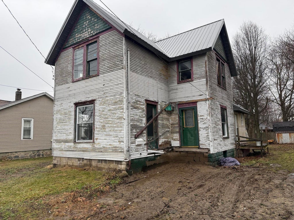 427 Monroe Street, Marshall city