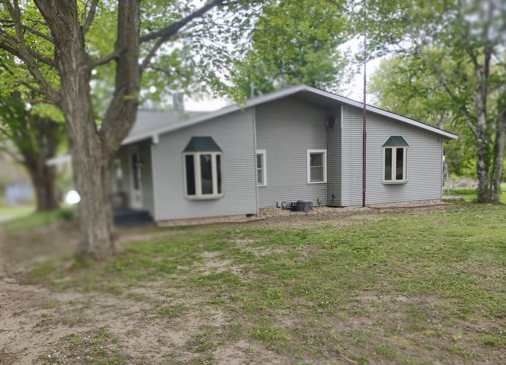 6667 6 1/2 Mile Road, Newton township