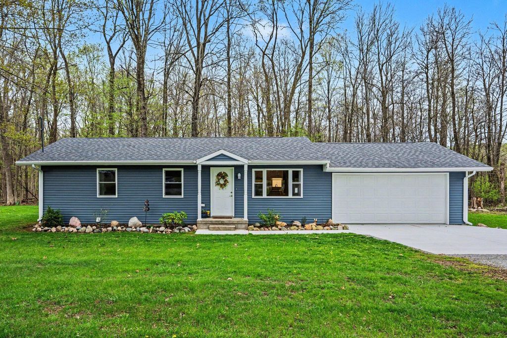 1301 18 1/2 Mile Road, Clarendon township