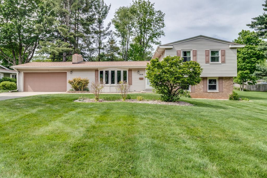 359 South Hills Drive, Battle Creek city