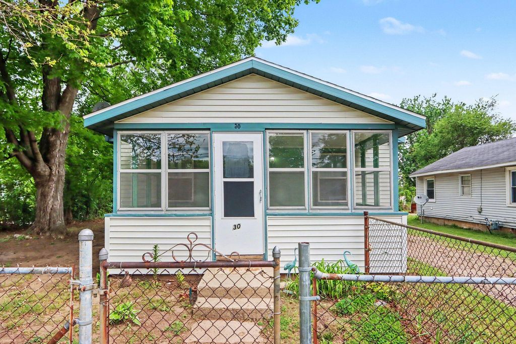 30 Avenue B, Springfield city