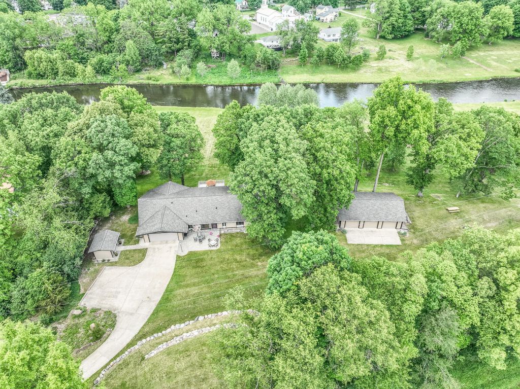 173 S Main Street, Marshall township