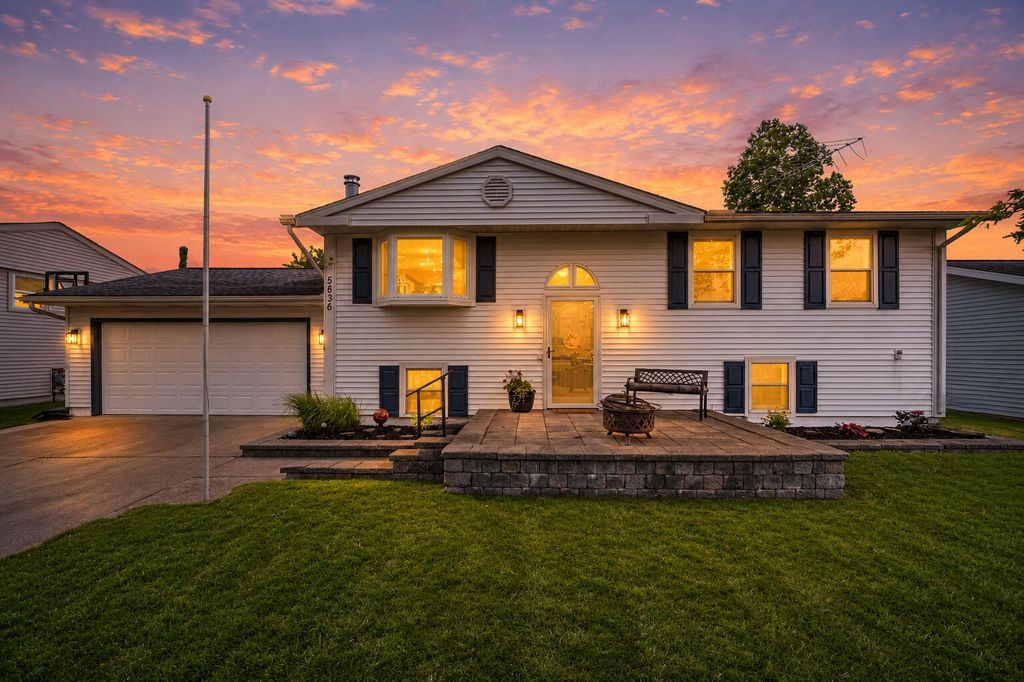 5636 Juniper Drive, Leoni township
