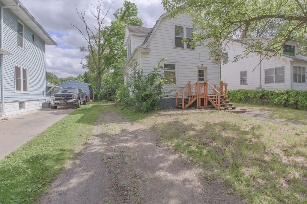 1412 E Alcott Street, Kalamazoo city