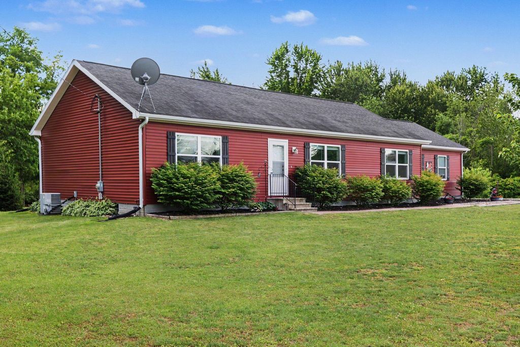 18760 M-60, Clarendon township
