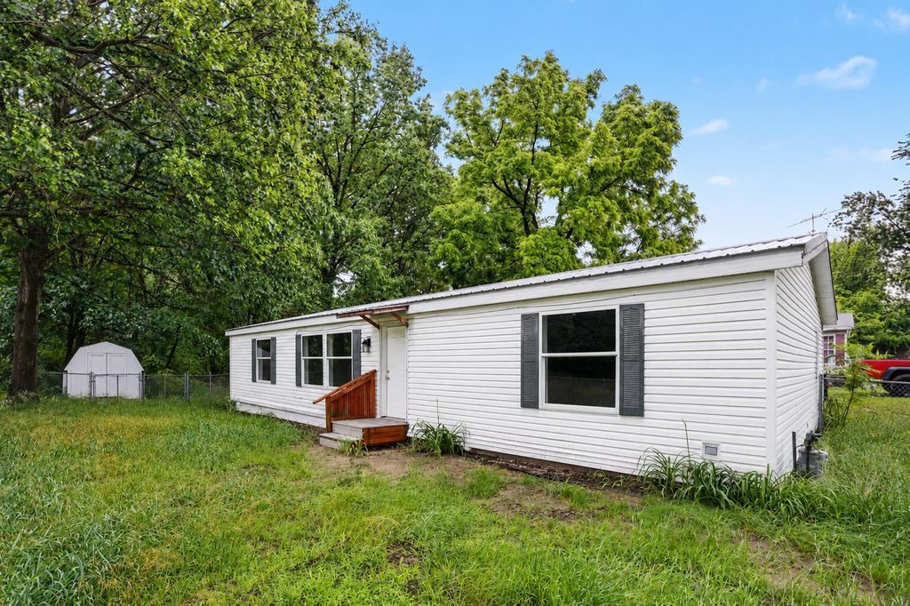 144 Peck Street, Emmett charter township