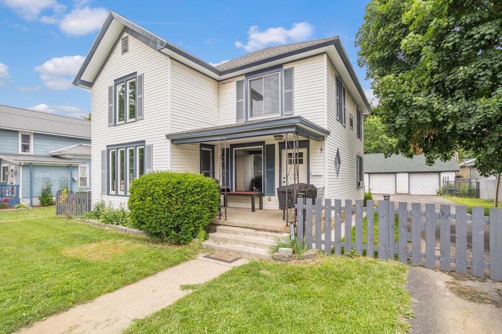114 W Leigh Street, Homer village