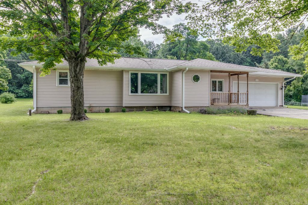 127 Beadle Lake Drive, Emmett charter township