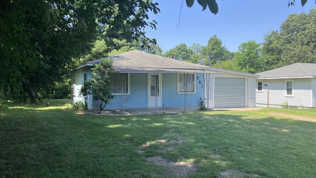 279 Silver Street, Emmett charter township